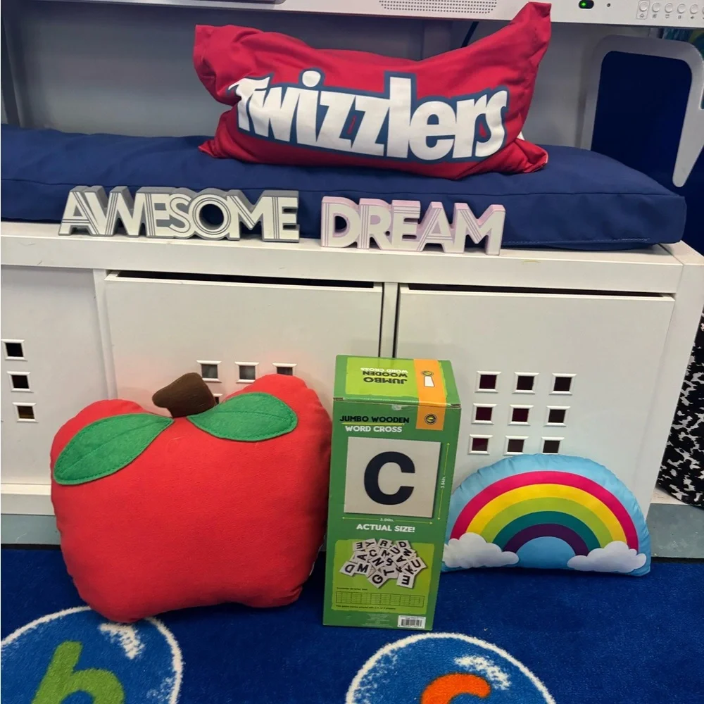 New Teacher Decor/Jumbo Wooden Word Cross Game 6 Piece Set - super cute